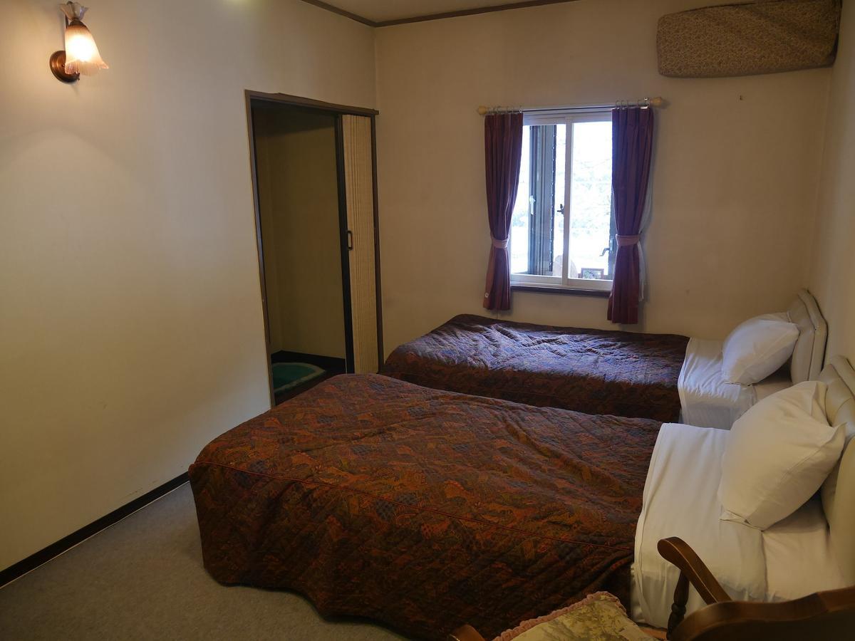 Pension Himawari Hakuba Exterior foto